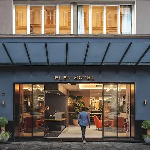 Pley Hotel Paris